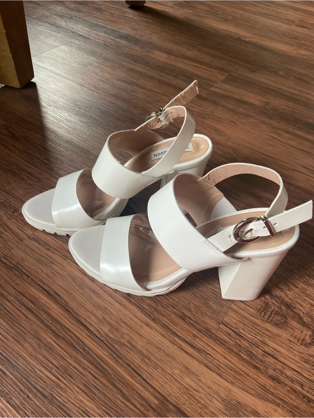Women’s Steve Madden White Heels Size 10